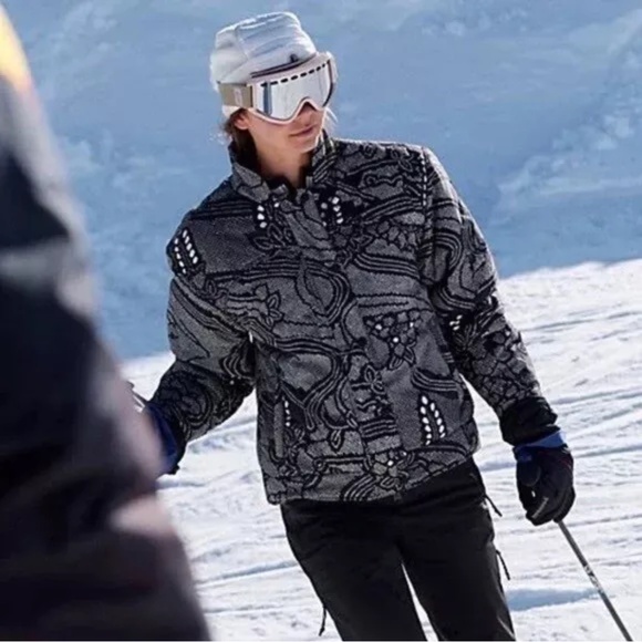 New Free People Bunny Slope printed puffer jacket by FP Movement Size M - Picture 1 of 5